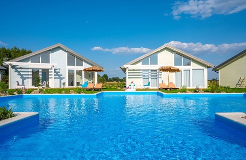 Wicie Apartment | Komfortables Ferienhaus, Osada Widoki, Beheizter Pool, Strandnah