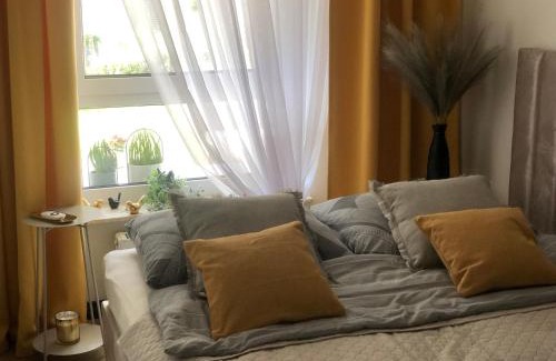 Kielce Apartment | Komfortowe Apartamenty Kielce Klonowa ,ogródek, garaż podziemny, samodzielne wejście na kod 24h