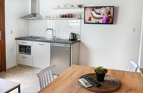 Aristotelis RV Rental | Komitsa Luxury Apartments