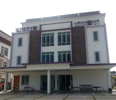 Taman Intan House | KompoVilla House No 30