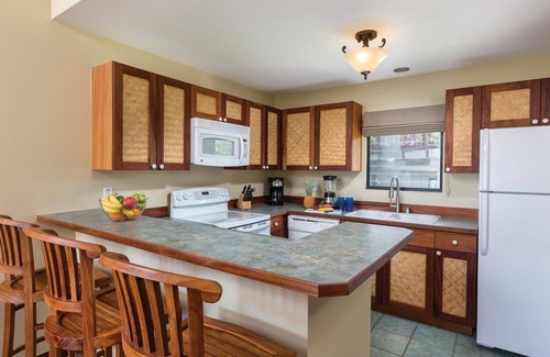Kailua-Kona Resort | Kona Hawaiian 2BR/2BA