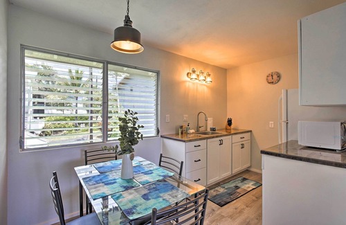 Historic Kailua Village Apartment | Kona Kai Haven w/Pool Access, Walk to Beach!