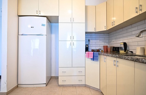 Tiberias Apartment | Kook - Charming Lakeview Apartment