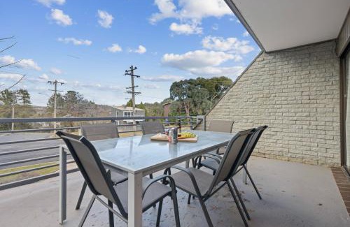 Jindabyne Apartment | Kookaburra & Company