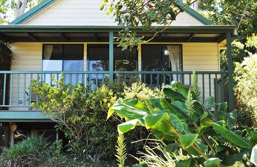 North Tamborine Cottage | Kookaburra Luxury Villa - Tamborine Mountain