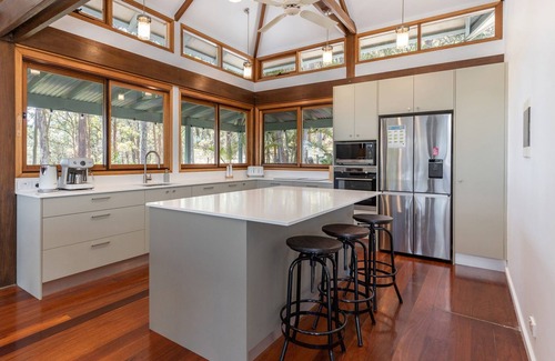 Blueys Beach House | Kookaburra Retreat- embrace the tranquility and opulence of Kookaburra Retreat