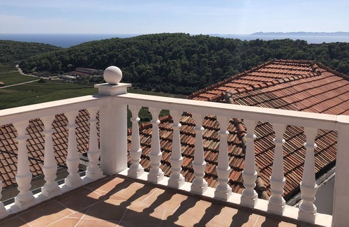 Cara House | Korčula Stone Villa hidden gem