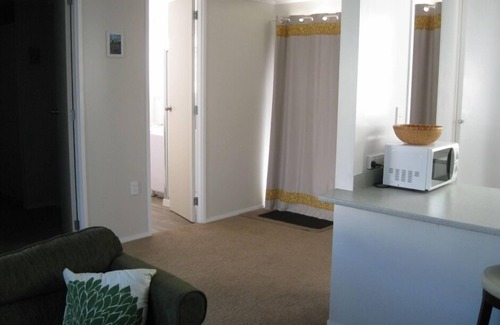 Paihia Cottage | Koru Cottage - Pristine and newly renovated.