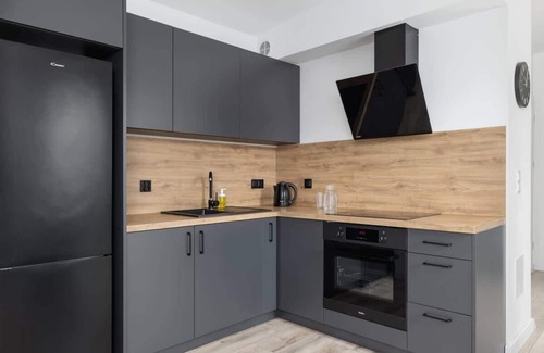 Katowice Apartment | Kosciuszki 31B | Functional Apartment | Desk