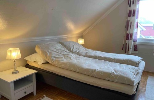 Leknes House | Koselig hus i landlig område