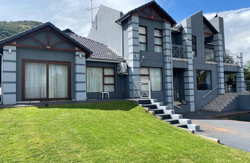 Hartbeespoort House | Kosmos Ridge