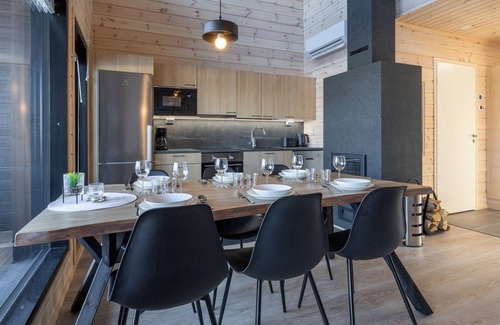 Akaslompolo Apartment | Kotivaarantie 2B by Hi Ylläs