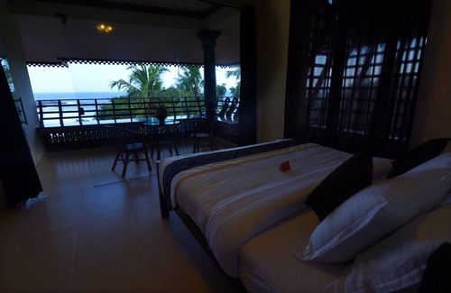 Kovalam Hotel | Kovalam Beach Hotel