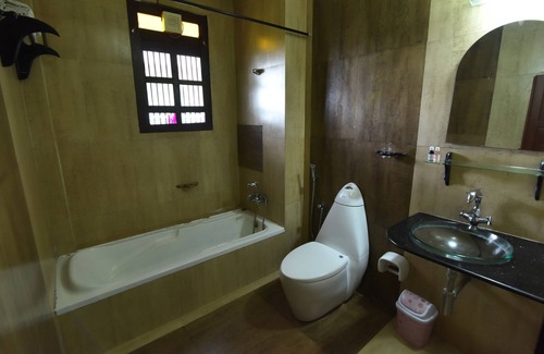 Kovalam Hotel | Kovalam Beach Hotel