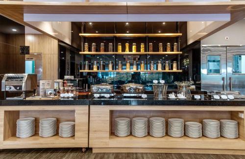 Ngo Quyen Hotel | KOVIE HOTEL