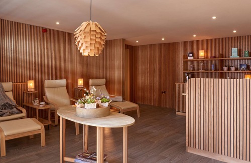 Llansantffraid-ym-Mechain Cabin | KOWLOON PARK, family friendly in Llansantffraidd-Ym-Mechain