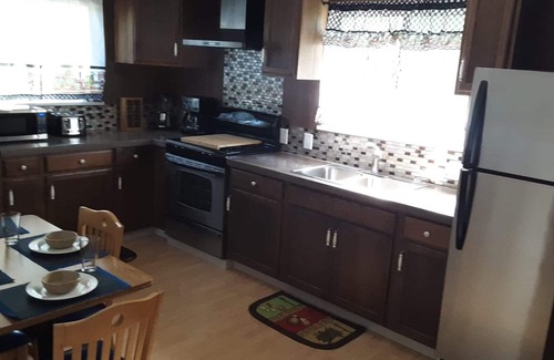 Mariposa Apartment | Kozy Korner will be your home away from home to refresh and rest when traveling.