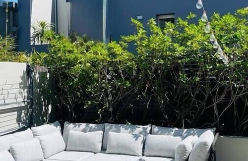 Alexandria House | KozyGuru | Alexandria | Stylish Family House
