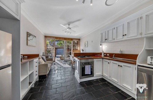 Glebe House | KozyGuru | Glebe | Cozy 2 Bedroom Terrace House