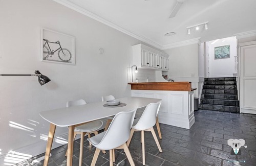 Glebe House | KozyGuru | Glebe | Cozy 2 Bedroom Terrace House