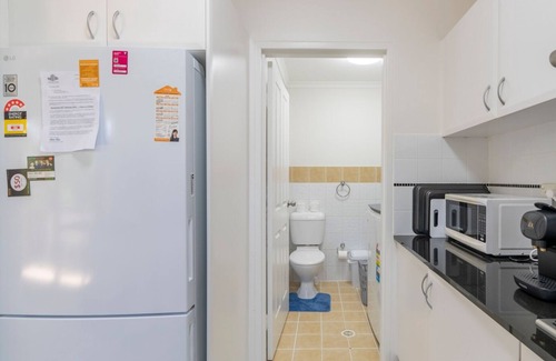 Homebush West Apartment | KozyGuru | Homebush West | 3-Beds Apt with Parking