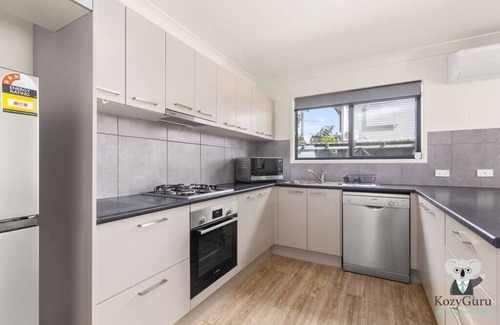 Mount Gravatt East House | KozyGuru | Mt Gravatt East | 3 Bed Home