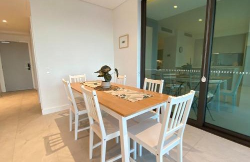 Rhodes Apartment | KozyGuru Rhodes Modern 2Bed Apt Parking& Views