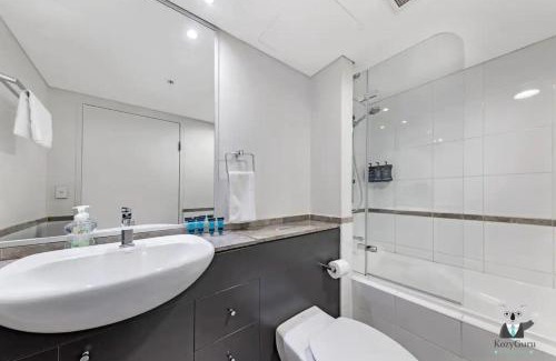Haymarket Apartment | KozyGuru | Sydney CBD | Best Location Studio