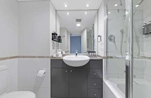 Haymarket Apartment | KozyGuru | Sydney CBD | Freshly | 2 Bed Studio