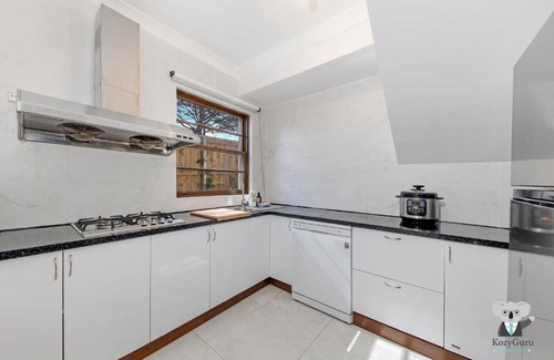 Thornleigh House | KozyGuru | Thornleigh | Charming Two-Bed Townhouse