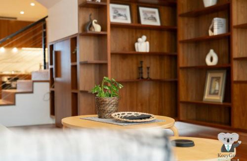 Waterloo Apartment | KozyGuru | Waterloo| Modern 2Level 2BR Apt Parking