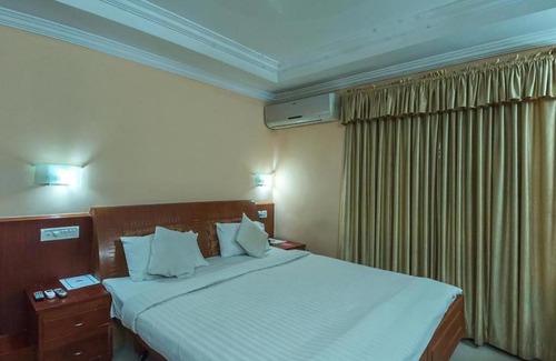 Palakkad Hotel | KPM Regency