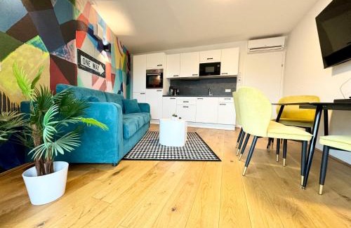 Liesing Apartment | Kreative Wohnung mit Balkon