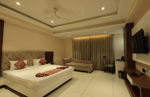 Khargone Resort | Krishna Hotel And Resort