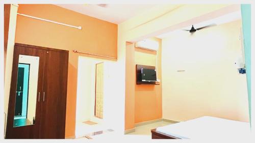 Raipur Hotel | KRISHNA LUXUARY& FAMILY Hotel With FREE - Wifi & Parking