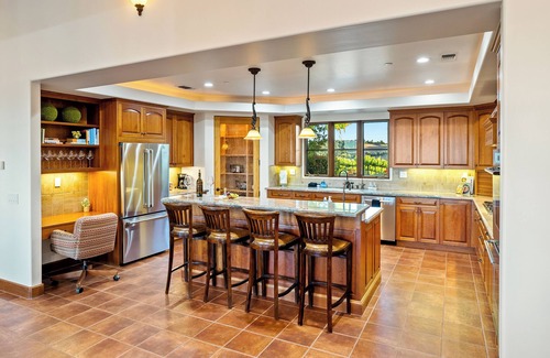 Templeton House | Krisyn Vineyards - Hilltop Views, Pool and Spa
