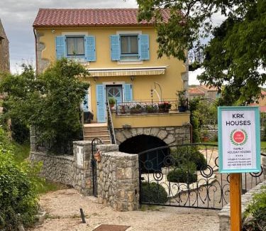 Kornic House | Krk Houses