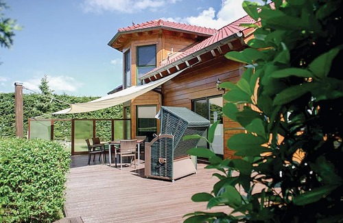 Barnekow House | Krönkenhagen/Barnekow is located about 8 km southwest of the Hanseatic city of Wismar.