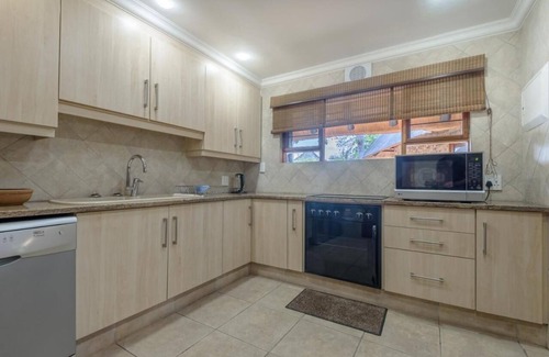 Hazyview Ski Chalet | Kruger Park Lodge Unit No. 547