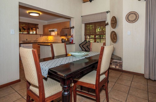 Hazyview Ski Chalet | Kruger Park Lodge Unit No. 246