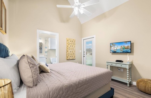 Central City House | Krusty Krab-14924