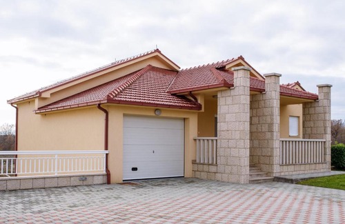 Trn Villa | Kuća- VILLA EVA
