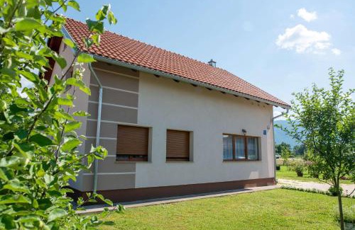 Gospic House | Kuća za odmor Boki