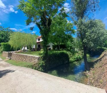 Trn House | Kuća za odmor Buk