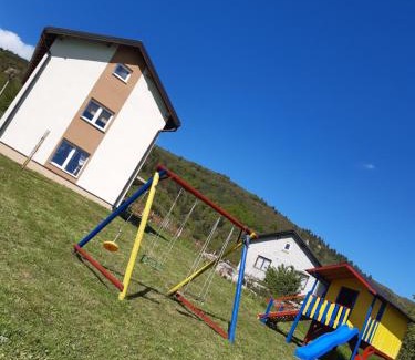 Kupres Ski Chalet | Kuća za odmor Kupreška Čarolija