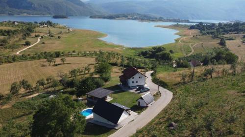 Herzegovina-Neretva Canton House | Kuća za odmor Ravančić