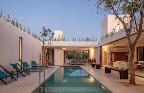 Valladolid Villa | Ku Káay Luxury Villa by LAHOS