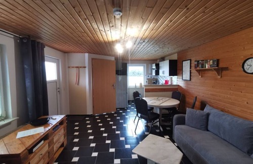 Wiek House | Kubis Modern Retreat