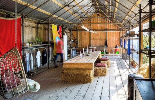 Tintagel Cabin | Kudhva 2 Summary: Tuc