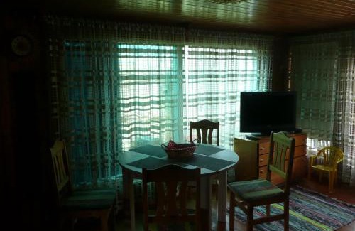 Muratsi House | Kuke Holiday Home